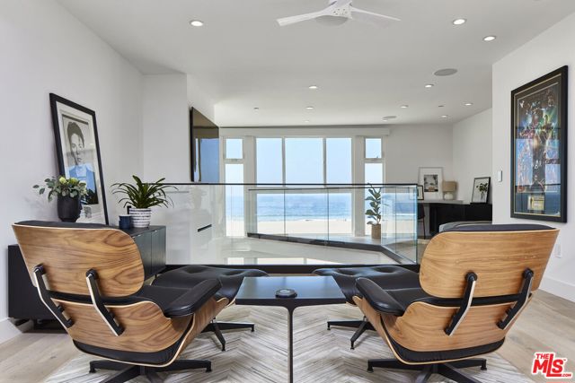 4403 Ocean Front Walk, 205 photo 29