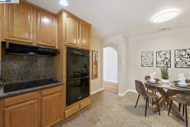 3947 Pestana Way, Livermore CA: https://media.crmls.org/mediaz/8b51d83e-cb88-4598-9504-b2091ae2c9cf.jpg