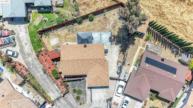 2158 Ackerman Dr, Pittsburg CA: https://media.crmls.org/mediaz/8b51e81f-d3aa-4224-9217-84eed493c5ad.jpg