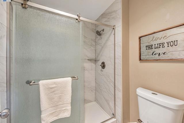 39090 Presidio Way, Fremont CA: https://media.crmls.org/mediaz/8b522768-e723-4d3d-acd0-abc735441a15.jpg