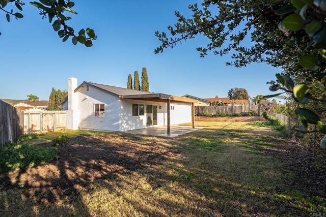 8973 CARLEY CIR, San Diego CA: https://media.crmls.org/mediaz/8b52478b-be0f-4529-b6e6-32acf14f577c.jpg