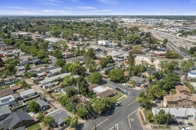 101 Maple Street, Modesto CA: https://media.crmls.org/mediaz/8b52c8e9-df10-4d8d-bb8c-7f92605480df.jpg