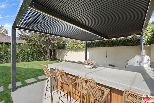 13949 Cumpston Street, Sherman Oaks CA: https://media.crmls.org/mediaz/8b52eec0-1276-4c55-b3d2-7a6221787c29.jpg