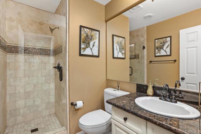 3385 Wild Oak Lane, Escondido CA: https://media.crmls.org/mediaz/8b530a77-0b62-441c-bc9e-3d6837e8d589.jpg