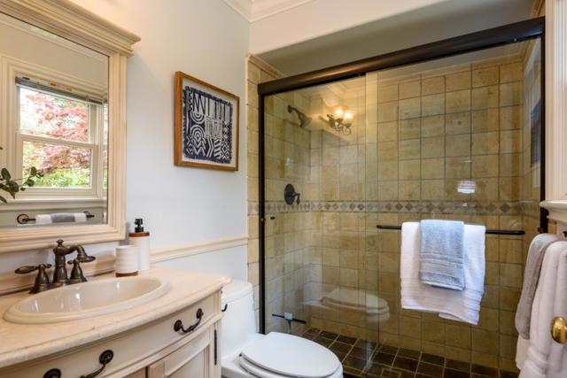 510 Oak Park Way, Redwood City CA: https://media.crmls.org/mediaz/8b533045-4fbf-4a26-879d-62a8a0d66629.jpg