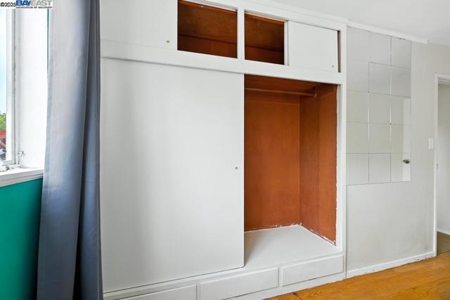 1677 Johnson St, San Leandro CA: https://media.crmls.org/mediaz/8b53ea41-25a8-443a-8fc4-51fbb88966ed.jpg