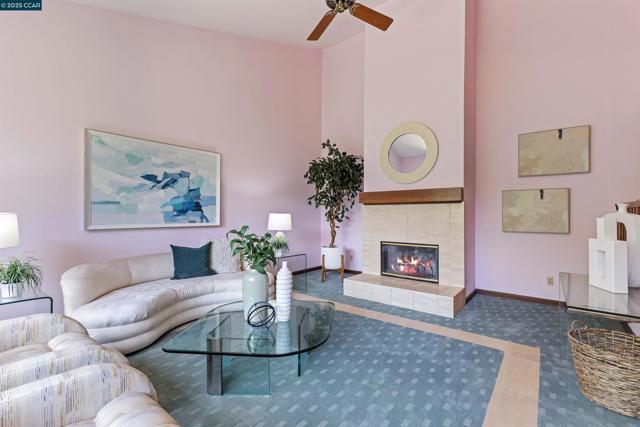 39 Mira Loma Rd, Orinda CA: https://media.crmls.org/mediaz/8b54408a-6237-4ec2-85ab-214bd611a885.jpg