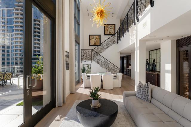 645 Front St, San Diego CA: https://media.crmls.org/mediaz/8b551ae1-7b38-4ab7-8e1b-ecff12f826b0.jpg