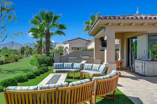 75851 Via Pisa, Indian Wells CA: https://media.crmls.org/mediaz/8b553896-cc6e-4321-b32b-0b4b2824584e.jpg