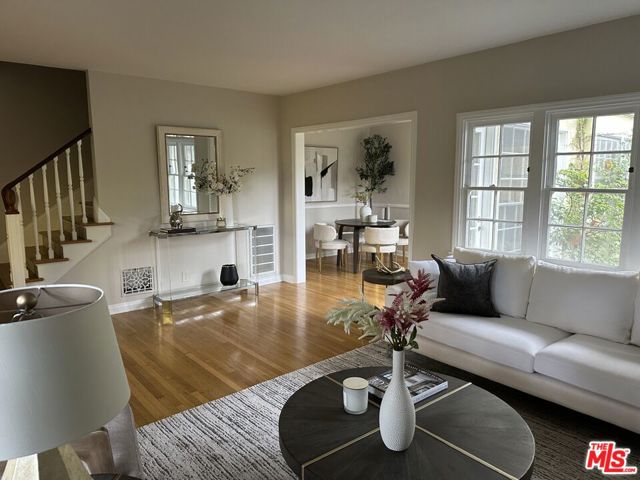 10745 Ohio Avenue, Los Angeles CA: https://media.crmls.org/mediaz/8b5585d1-9fd8-4194-814c-71565415105c.jpg