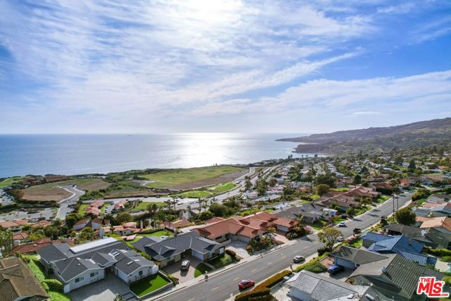 32443 Sea Raven Drive, Rancho Palos Verdes, California 90275, 3 Bedrooms Bedrooms, ,2 BathroomsBathrooms,Residential,Sold,Sea Raven,24377575