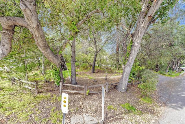 15041 Park Drive, Saratoga CA: https://media.crmls.org/mediaz/8b560566-64ba-47aa-8cb8-03418afc4b0e.jpg