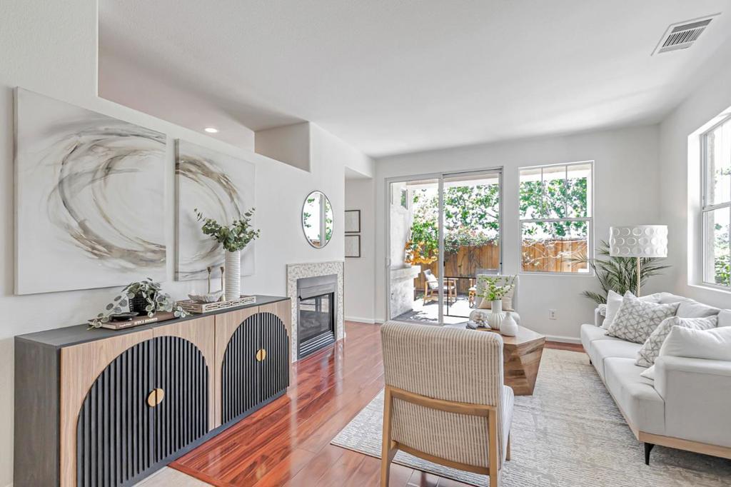 892 Del Avion Lane