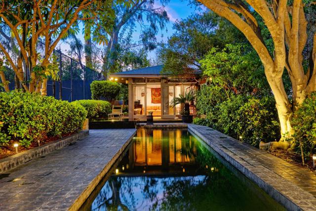 567 GAGE LANE, San Diego CA: https://media.crmls.org/mediaz/8b57e18a-2ae8-451b-8a52-8e3f564e3692.jpg
