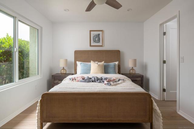 1829 Forestdale Dr, Encinitas CA: https://media.crmls.org/mediaz/8b57f9ad-d205-4df5-a967-7ffa0fbc51fa.jpg