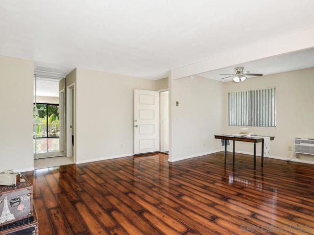 10845 Camino Ruiz, San Diego CA: https://media.crmls.org/mediaz/8b583348-781d-443b-bb2b-96c12f2aecd8.jpg