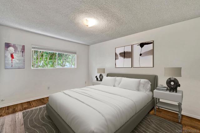 328 30 9th St, Del Mar CA: https://media.crmls.org/mediaz/8b583931-7147-43bb-a3b4-f1a814c2f897.jpg