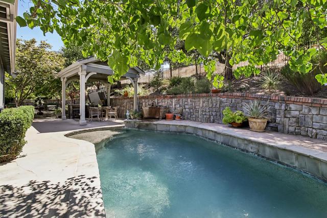 18615 Castle Lake Drive, Morgan Hill CA: https://media.crmls.org/mediaz/8b5841a2-1bcc-4345-9002-db993fc0ac43.jpg