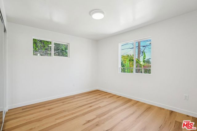 2922 8th Avenue, Los Angeles CA: https://media.crmls.org/mediaz/8b585d60-9d90-4db0-8c1d-68b69f61495c.jpg