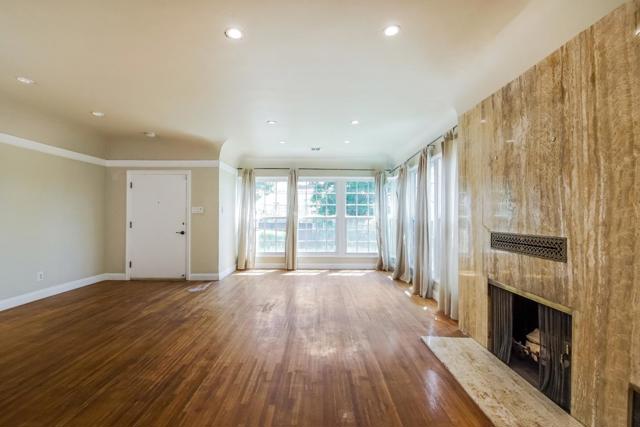 2301 N Commonwealth Avenue, Los Angeles CA: https://media.crmls.org/mediaz/8b589678-78f8-4c9f-a964-476605ce4bd9.jpg