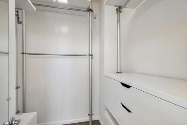 701 Baltic Circle, Redwood City CA: https://media.crmls.org/mediaz/8b58cc20-d9ed-4aab-985d-e9c462fed99b.jpg
