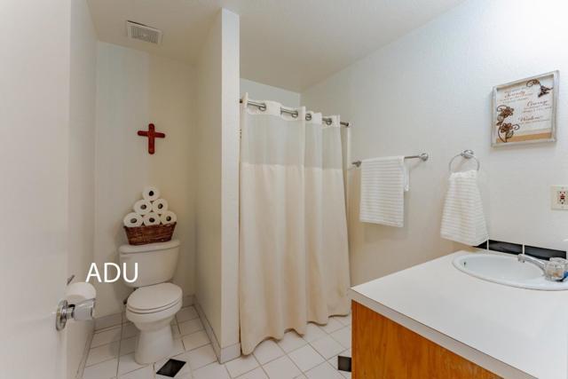 7400 Dowdy Street, Gilroy CA: https://media.crmls.org/mediaz/8b5a35a7-65cb-4354-b1d4-ef36a1c4bd6e.jpg
