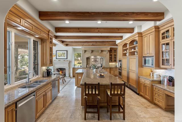 7057 Rancho Cielo, Rancho Santa Fe CA: https://media.crmls.org/mediaz/8b5a685d-d037-4cd0-b4cb-3a0e160f8f7d.jpg