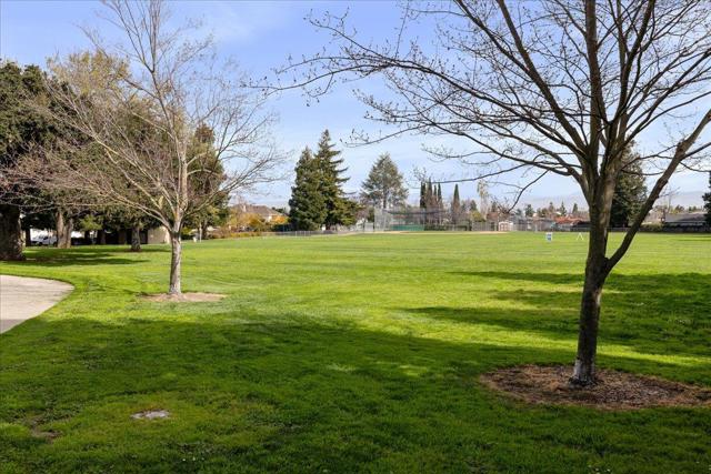1028 Tuscany Place, Cupertino CA: https://media.crmls.org/mediaz/8b5b39e7-e6db-463e-b4cb-926dfbfca69f.jpg