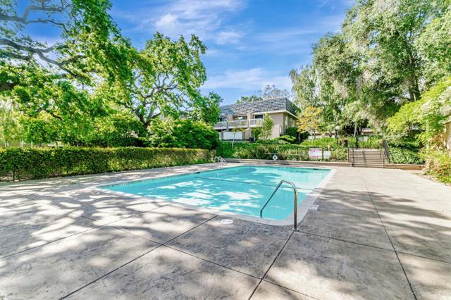 675 Sharon Park Drive, Menlo Park CA: https://media.crmls.org/mediaz/8b5bde93-7887-49c5-b3ac-2bdbef3d6475.jpg