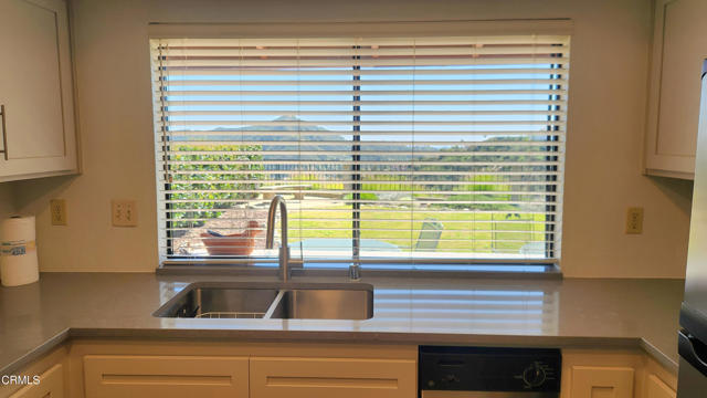 Detail Gallery Image 12 of 27 For 3104 Kingridge Way, Glendale,  CA 91206 - 3 Beds | 2 Baths