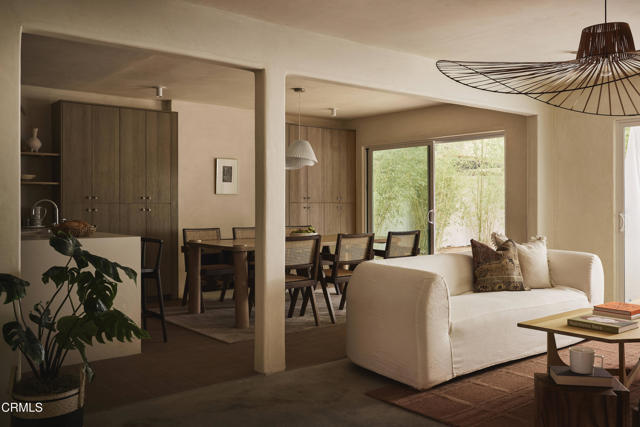 Detail Gallery Image 8 of 38 For 4781 Round Top Dr, Los Angeles,  CA 90065 - 4 Beds | 2 Baths