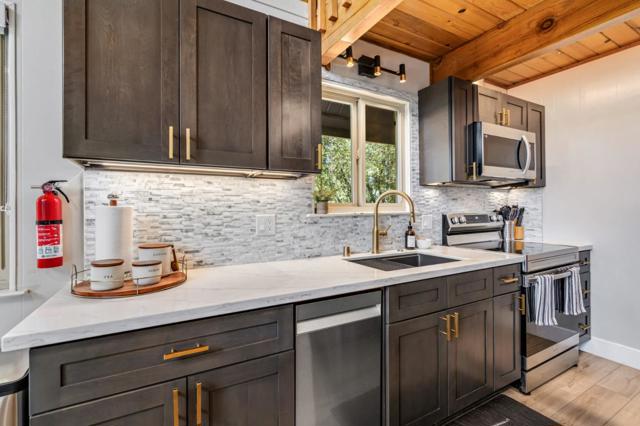 20779 Point View Drive, Groveland CA: https://media.crmls.org/mediaz/8b5c211a-3d3c-45cc-9dda-bd180ae6a16b.jpg