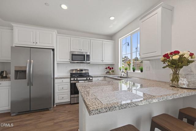 Detail Gallery Image 14 of 45 For 275 Fuerte Dr, Santa Paula,  CA 93060 - 4 Beds | 3 Baths