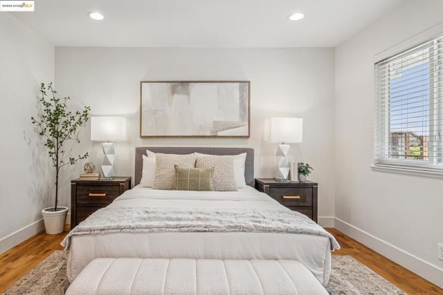 32 Pacer Pl., Walnut Creek CA: https://media.crmls.org/mediaz/8b5e61f4-cdf5-4ae1-af2e-0ee7b085cc85.jpg