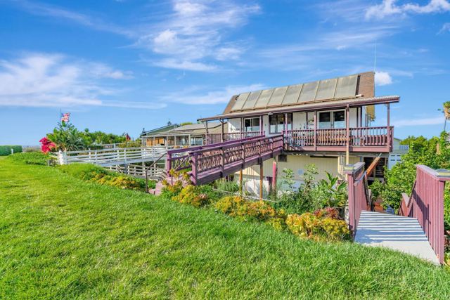 71 Taylor Pl, Bethel Island CA: https://media.crmls.org/mediaz/8b5e6e52-7b12-4684-88d1-5c775aa4e78f.jpg