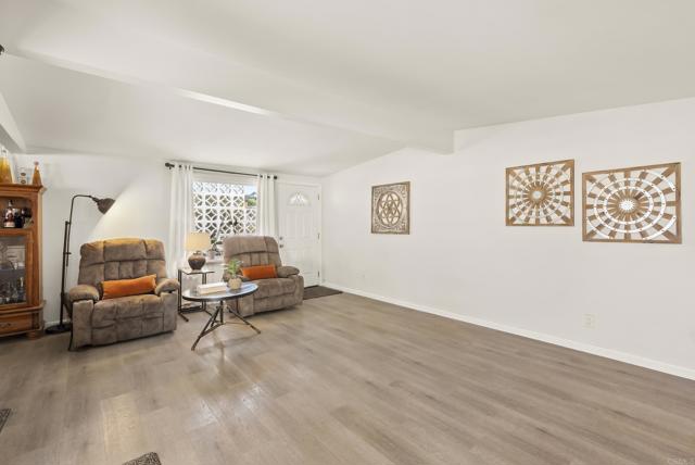 Detail Gallery Image 6 of 29 For 4657 Chateau Pl, San Diego,  CA 92117 - 3 Beds | 1 Baths