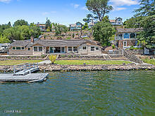 800 Lake Sherwood Drive, Lake Sherwood CA: https://media.crmls.org/mediaz/8b60c5dc-49f0-4f5e-86c9-6b7501352681.jpg