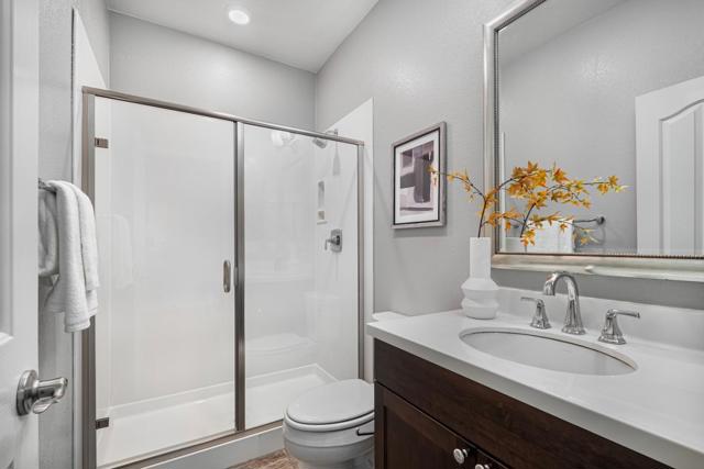 34104 Spur Way, Fremont CA: https://media.crmls.org/mediaz/8b61436a-c1dd-44ae-8fbb-199effc5b0de.jpg