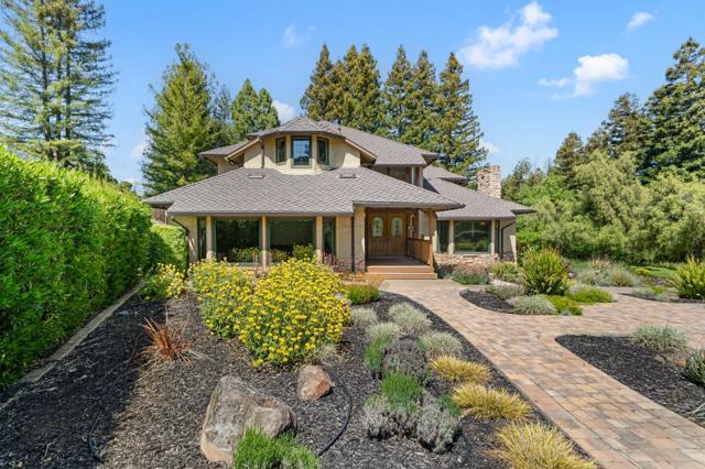 11633 Dawson Drive, Los Altos Hills CA: https://media.crmls.org/mediaz/8b61d9a1-d799-4254-a62e-1335e275d324.jpg