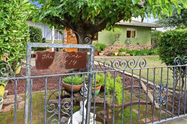 10614 Merriman Road, Cupertino CA: https://media.crmls.org/mediaz/8b629eec-e6a7-466c-83b5-dddf7959bb3f.jpg