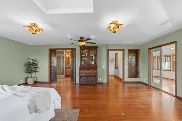 Detail Gallery Image 18 of 61 For 9110 Brier Rd, La Mesa,  CA 91942 - 4 Beds | 4 Baths