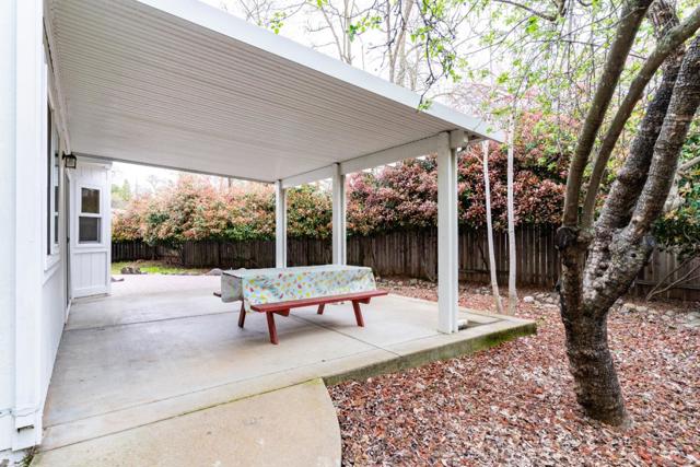 4200 Ciello Court, Cameron Park CA: https://media.crmls.org/mediaz/8b63f0ae-fb93-4f91-ac66-8e26793da46a.jpg