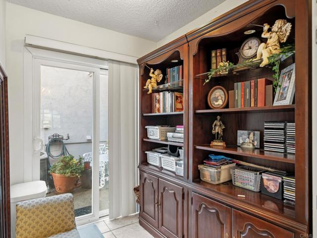 Detail Gallery Image 18 of 37 For 2403 La Costa Ave a,  Carlsbad,  CA 92009 - 2 Beds | 2/1 Baths