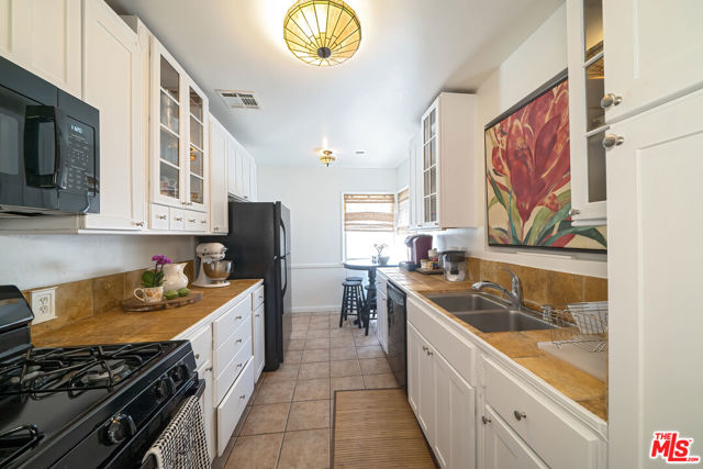 5244 Forbes Avenue photo 6