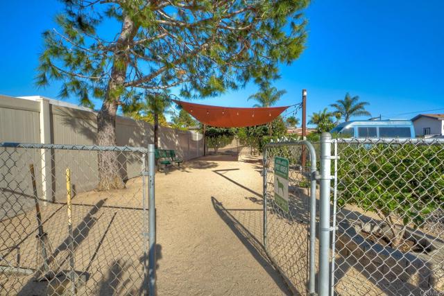 Detail Gallery Image 27 of 36 For 1549 N Vulcan Ave #71,  Encinitas,  CA 92024 - 2 Beds | 2 Baths