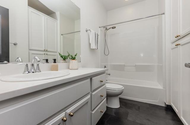 1591 Glenn Street, Hayward CA: https://media.crmls.org/mediaz/8b651af2-6517-4d20-9aee-50b4c8626ee8.jpg