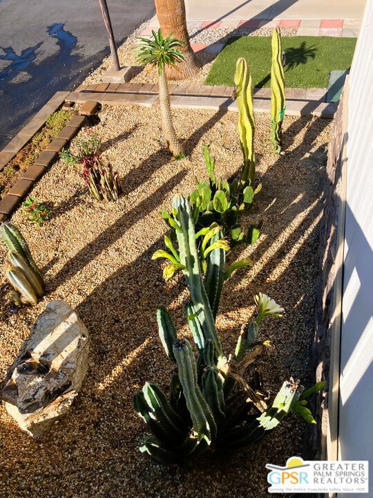 17640 Corkill Road, Desert Hot Springs CA: https://media.crmls.org/mediaz/8b65ba94-e103-4db4-abdb-046742f7658b.jpg