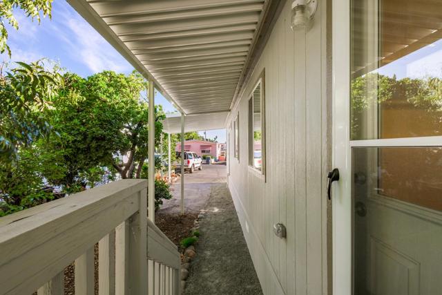 108 Cottonwood Road, Oroville CA: https://media.crmls.org/mediaz/8b666af4-ef1e-4665-8774-4e692a7131dd.jpg