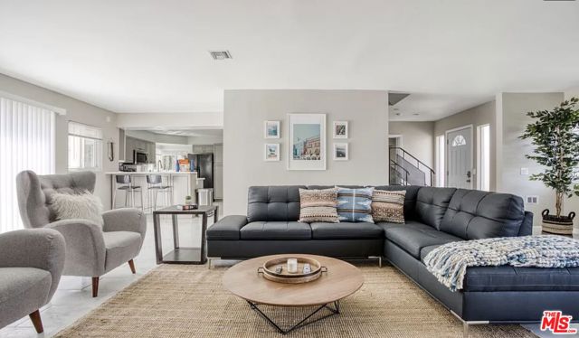 8100 W 83rd Street, Playa del Rey CA: https://media.crmls.org/mediaz/8b673b07-967b-4505-aca1-f34746180246.jpg