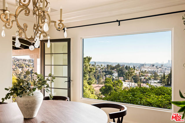 7020 La Presa Drive, Los Angeles CA: https://media.crmls.org/mediaz/8b67633c-5f5e-4da6-805c-698bb582a51f.jpg